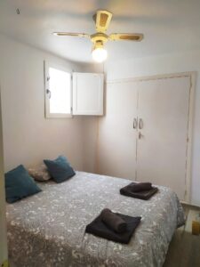 Apt5_bedroom