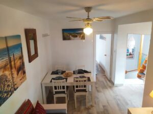 Apt5_dining space