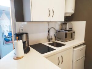 Apt5_kitchen