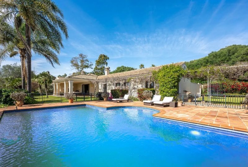 Swimming pool Sotogrande alto